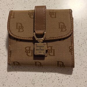 Dooney & Bourke Tan Logo Wallet